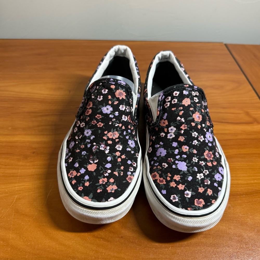 Vans Classic Slip On Black Floral Canvas Sneaker Shoe Skate Casual Girly W6.5